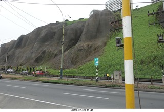 74 a0f. Peru - Lima - beach walk