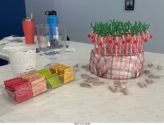 Alanna's <birthday> cake