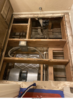 my upstairs middle bathroom without the floor