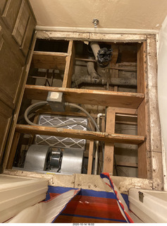 my upstairs middle bathroom without the floor