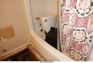 my upstairs middle bathroom without the floor