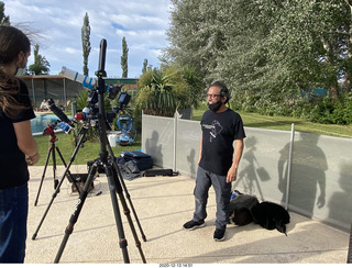 50 a0y. Neuguen pool - eclipse viewers and their stuff