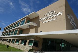 73 a0y. Howard Johnson hotel in Neuquen