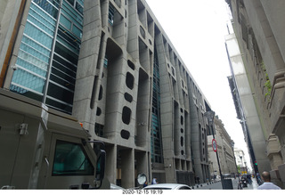 48 a0y. Argentina - Buenos Aires - cool, strange building