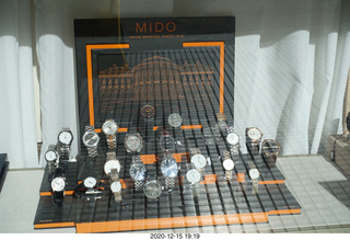 120 a0y. Argentina - Buenos Aires - fancy watches