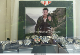 122 a0y. Argentina - Buenos Aires - fancy watches