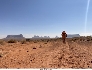 599 a16. Monument Valley run + Adam