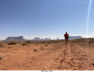 602 a16. Monument Valley run + Adam