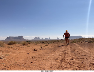 603 a16. Monument Valley run + Adam