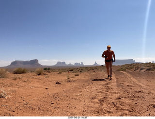 604 a16. Monument Valley run + Adam