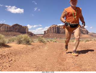 607 a16. Monument Valley run + Adam