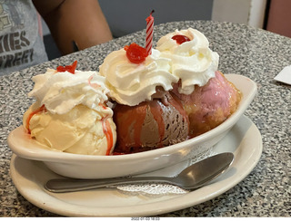 Jerome's birthday - Sugar Bowl - sundae