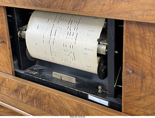 Alan Travis - old car collection - player piano