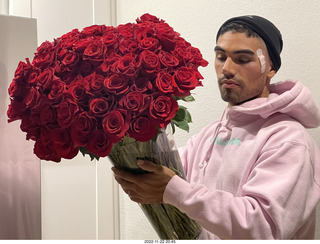 making big roses vase + Anthony