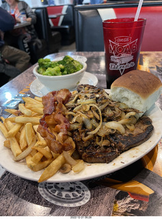 169 a1n. Moab diner - meal - liver and onions
