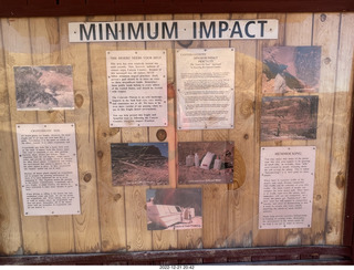 12 a1n. Utah - Canyonlands sign