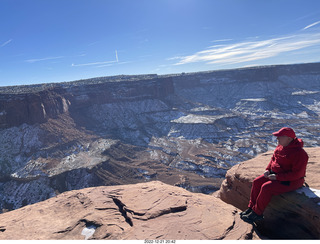 64 a1n. Utah - Canyonlands - Green River Overlook + Adam
