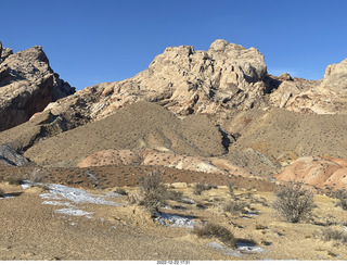 43 a1n. Utah - driving from moab to hanksville - Interstate 70 - San Rafael Reef