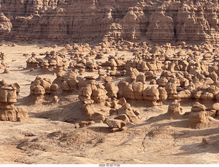 192 a1n. Utah Goblin Valley State Park - valley of goblins