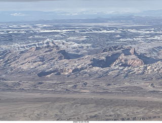 7 a1n. aerial - canyonlands - San Rafael swell (or reef)