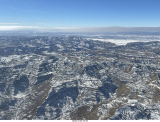 211 a1n. aerial - canyonlands - Green River, Desolation Canyon, Book Cliffs