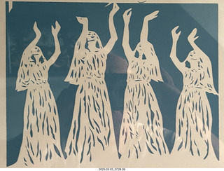 ambiguous-to-me picture - Rayzel and Simcha