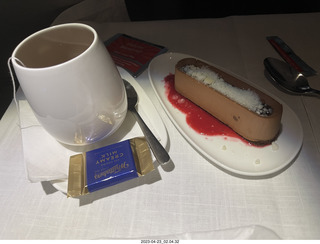 2 a1s. PER-AKL in-flight dessert