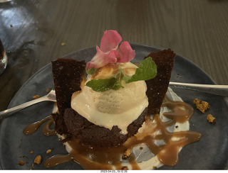 279 a1s. New Zealand - Rotorua - Atticus Finch restaurant dessert