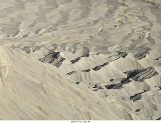 89 a20. aerial - Utah back-country