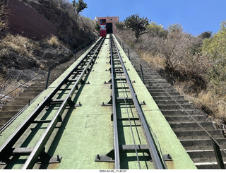 86 a24. Guanajuato - lift