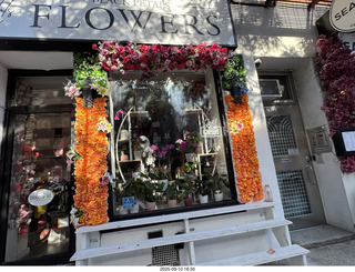 Midtown Manhattan restaurant - flowers