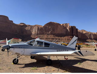 shanley pics - Monument Valley (UT25) - N8377W