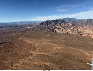 58 a2q. aerial - Utah -  near Nokai Dome