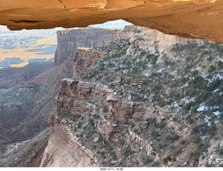 443 a2q. Utah - Canyonlands National Park - Mesa Arch