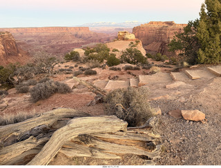 543 a2q. Utah - drive from canyonlands to moab