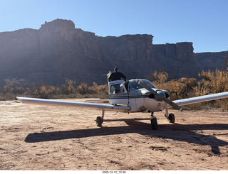 35 a2q. Utah - Mineral Canyon airstrip - N8377W