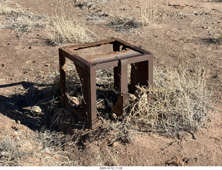 102 a2q. Utah - Mineral Canyon hike - old cube