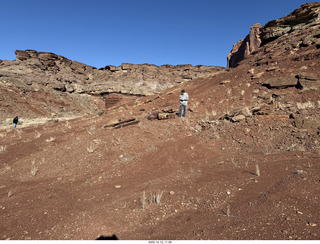 113 a2q. Utah - Mineral Canyon hike - Tyler