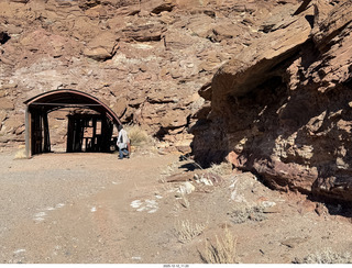 147 a2q. Utah - Mineral Canyon hike - buildings