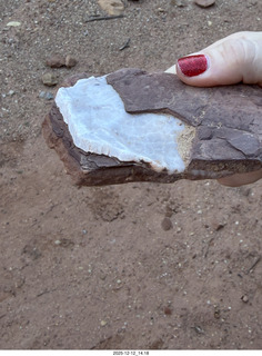 417 a2q. Utah - Hidden Splendor hike - rock close-up