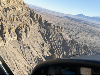 672 a2q. aerial - Utah - canyonlands
