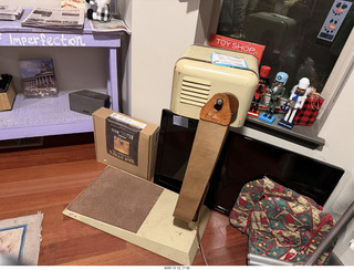 700 a2q. old weight-loss vibrator