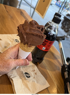 New York City - Manhattan - rose-shape ice-cream cone